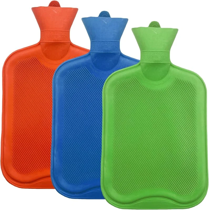 Confezione da 3 borse dell'acqua calda da 2 l, senza rivestimento, in gomma naturale, sicura e durevole, grande, regalo per bambini e adulti (rosso + verde scuro + blu scuro) — Riscaldamento